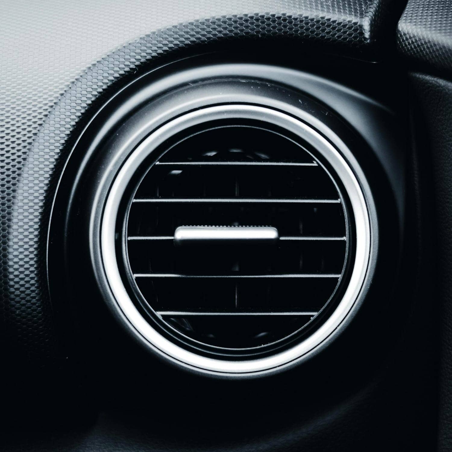 Car air conditioning system